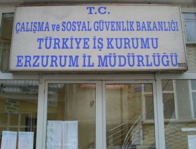 AHMET TACETTIN ÖTÜGEN - Erzurum'da 'İşsizlik Maaşı' İşsizlerin Umudu Oldu