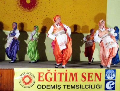 DOKUZ EYLUL ÜNIVERSITESI - Ödemiş'te Dünya Öğretmenler Günü Şiirlerle, Türkülerle Kutlandı