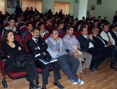 Suşehri'nde Konferans