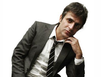 Teoman, eğlenmek için kapı kapı gezdi