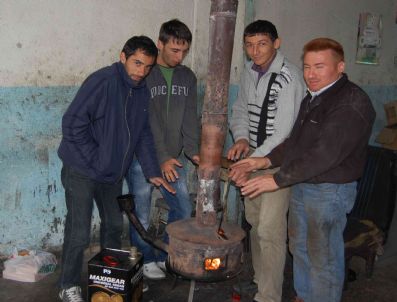 Vatandaş Sobasını Kurdu