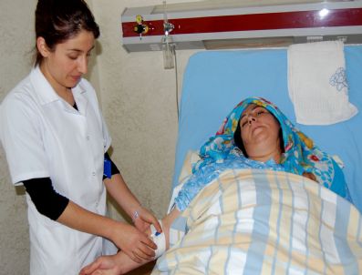 Bir Kadından Ameliyatla 853 Taş Çıkarıldı