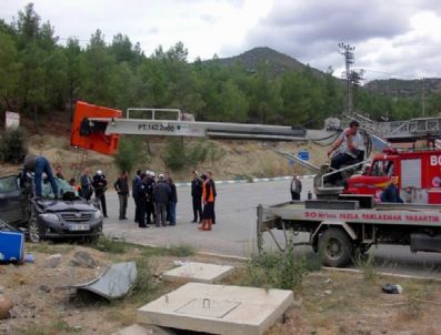 Boyabat'ta Trafik Kazası: 2 Yaralı