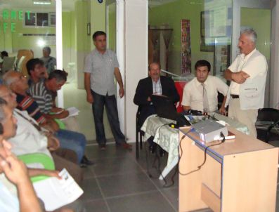 İSMAIL EFE - Didimli Üreticiye İlaçlama Kursu