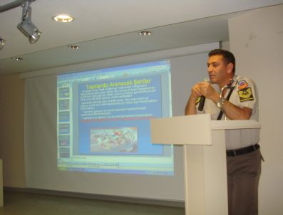 ORHAN ÖZTÜRK - Düzce'de Servis Şoförlerine Hizmetiçi Eğitim Semineri Verildi