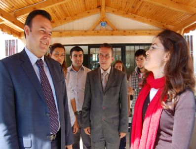 İDEALIST - Kaymakam Bülent Karacan'dan Pozantı Myo'ya Ziyaret