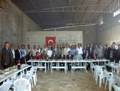 Aldırmaz'a Muhtarlardan Teşekkür Plaketi