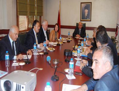 HALIL MAZıCıOĞLU - Gaziantep'e Kargo Tesisi Kurulacak