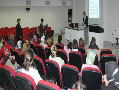 ÇETİN EMEÇ - Gaziantep'te 'Anne Merkezi Nedir, Temel İlkeler Nelerdir?' Konulu Konferans