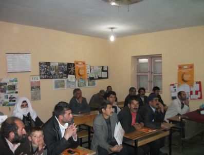 Tekman'da Çiftçilere Tkçübop Bilgilendirmesi