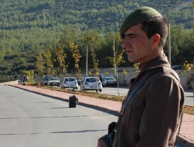 Üniversiteye Bomba İhbarı