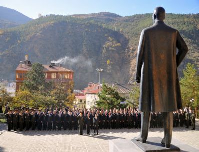 FERDA YILDIRIM - Atatürk Ölümü'nün 72.yıldönümünde Gümüşhane'de Törenlerle Anılıyor