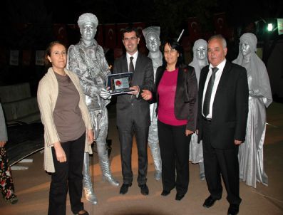 EMIRALEM - Chp Menemen İlçe Örgütü'nden Atatürk Haftası Etkinliği