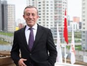 Dev ihale Ali Ağaoğlu'nun