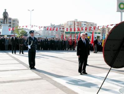 OSMAN TUNÇ - Edremit'te Atatürk'ü Anma Töreni