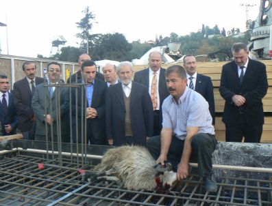 ALI BEKTAŞ - Kozlu Belediyesi Yeni Hizmet Binası'nın Temeli Törenle Atıldı