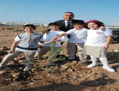 ALI KATıRCı - Miniklerden 10 Kasım'da Fidan Dikimi