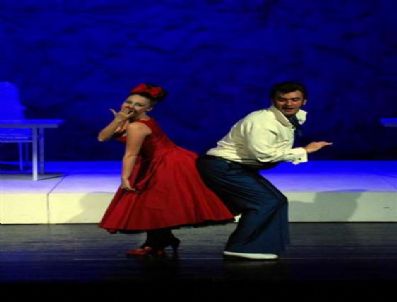 DENIZ KıZı - Dt'den İki Oyun