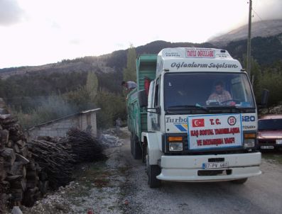 SELAMI KAPANKAYA - Kaş Kaymakamlığından Kömür Yardımı