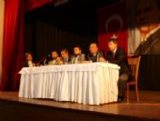 Bozcaada'da Sosyal Yaşam Ve Öğrenci Sorunları Konuşuldu