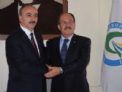 Giresun Üniversitesi'nde Görev Değişimi