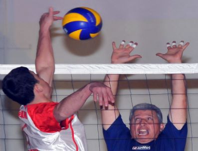 FERDA YILDIRIM - Gümüşhane'de Kurumlar Arası Voleybol Turnuvası Yapıldı