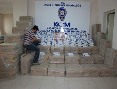 İzmir'de Kaçak Sigara Operasyonu