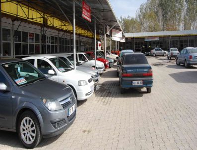Simav'da 2. El Otomobil Satışları Durdu