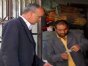 Acılı Baba 'Ateş'ler İçinde Ailesini Arıyor