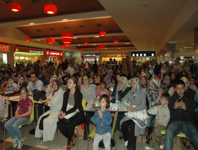 Ada Avm De Oktay Usta Şov