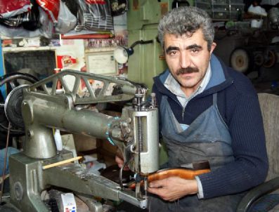 Bayram Ayakkabı Tamircilerine Yaradı