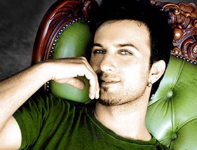Tarkan 15 yıllık sırdaşıyla ayrılıyor!