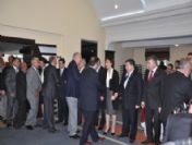 Düzce'de Protokol Üyeleri Vatandaşlarla Bayramlaştı