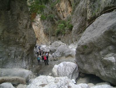 TATİL KÖYÜ - Geyik Kanyonu Turizme Kazandırılıyor