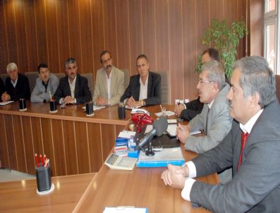 AVNI DOĞAN - Ak Partili Doğan, Geçici Şeker Fabrikası İşçileri İle Biraraya Geldi