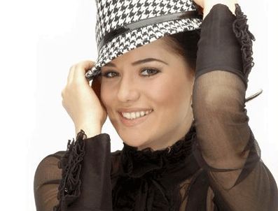 FAHRİYE EVCEN - Fahriye'ye Bollywood'dan teklif var