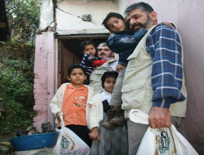 İhh Kurban Eti Dağıtımına Başladı