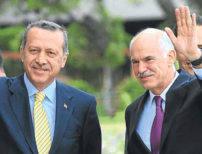 FERIDUN SINIRLIOĞLU - Ege'de it dalaşı bitiyor mu?