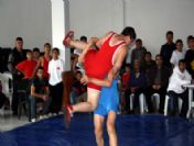 Kepsutlu Güreşçiler Minderde İddialı