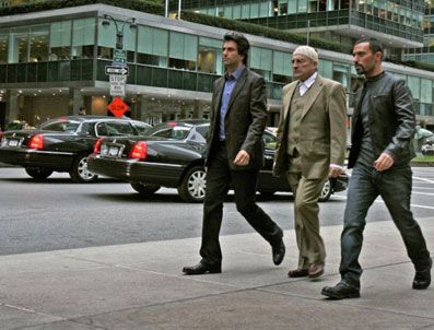 ALACAKARANLıK - New York'ta Beş Minare rekor kırıyor