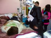 Yurt Kızlarından Örnek Davranış