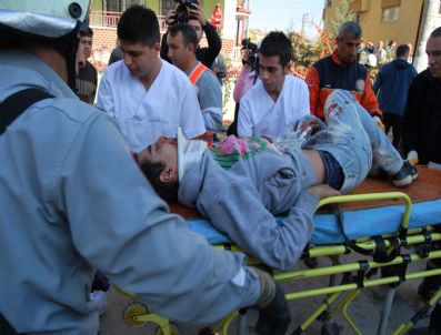 KAYAHAN - Malatya'da İki Otomobil Çarpıştı: 4 Yaralı