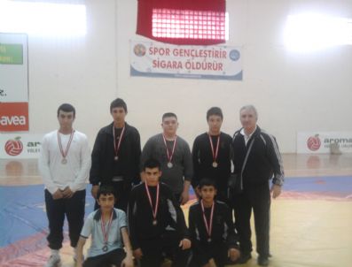 Şehzade Mehmet Koleji Güreş Takımı Fırtına Gibi