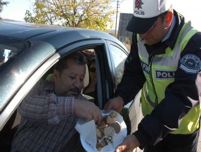 Sürücülere Pasta İkramı