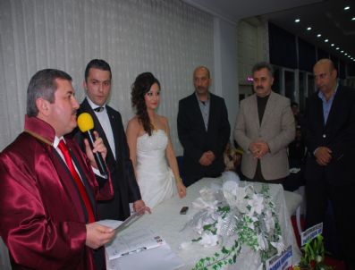 HÜSEYIN TEKIN - Çamaş İlçe Milli Eğitim Müdürü Evlendi