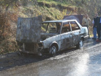 Yanan Otomobilden Canlarını Zor Kurtardılar