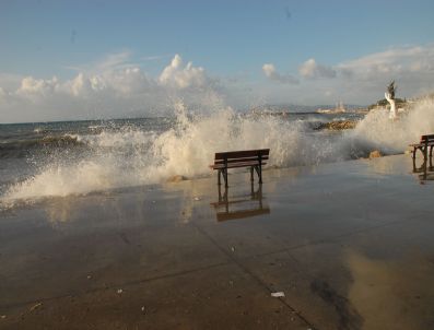 Aydın'a Şiddetli Kuvvetli Yağış Ve Lodos Uyarısı