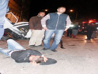 CUNDA ADASı - Ayvalık'ta Trafik Kazası: 7 Yaralı