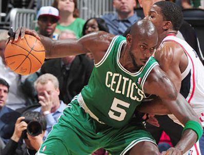 NATE ROBINSON - Boston Celtics deplasmanda Atlanta Hawks'ı farkla devirdi