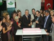 Elmasbahçeler Sezona Renkli Başladı